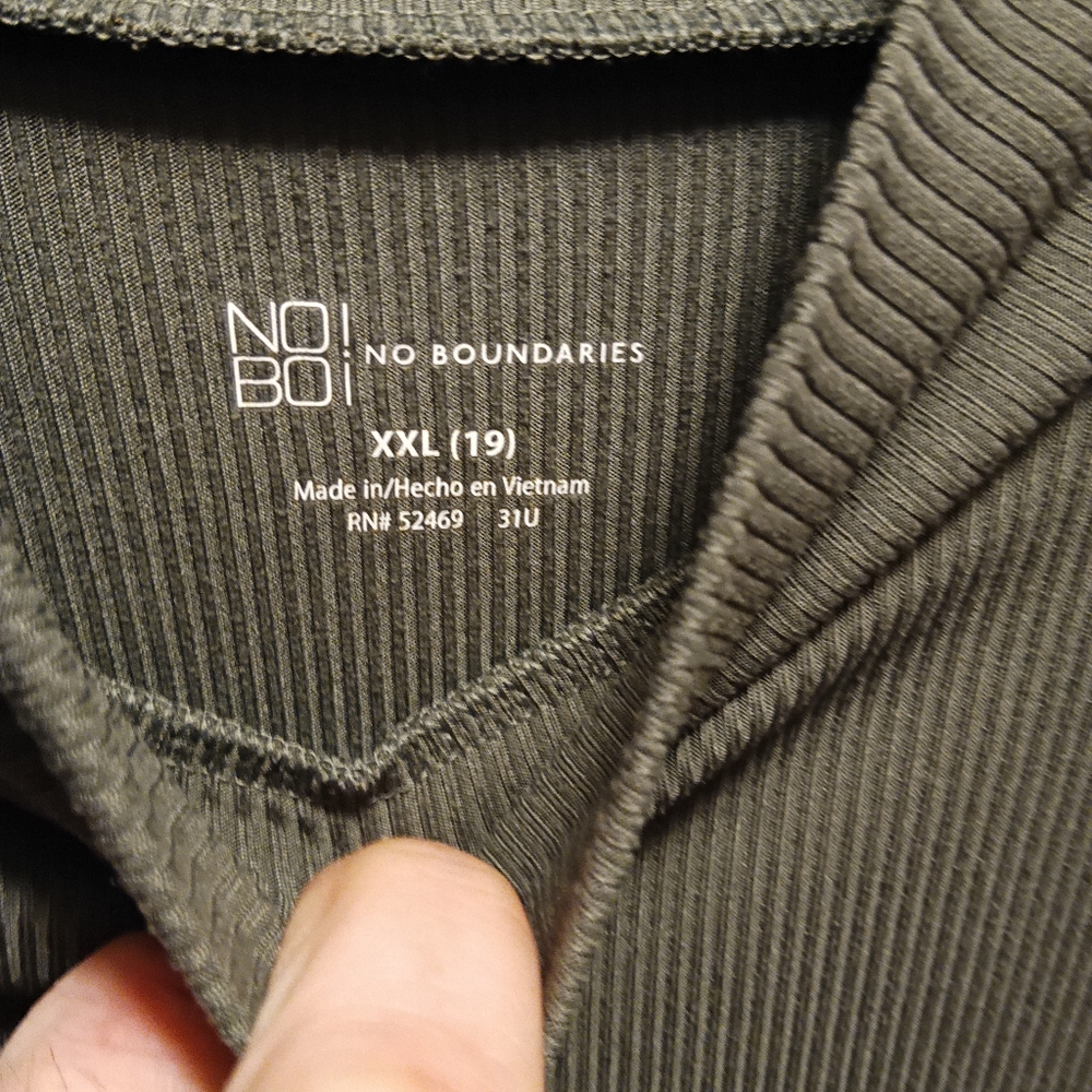 Turtle neck - Picture 2 of 2